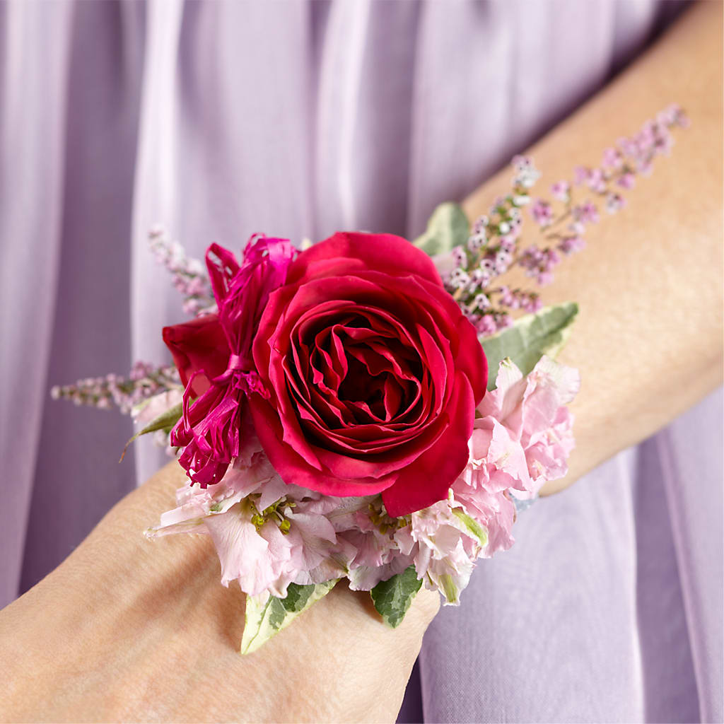Rose Charm Corsage – Unique Flowers And Wedding, Dania Beach FL