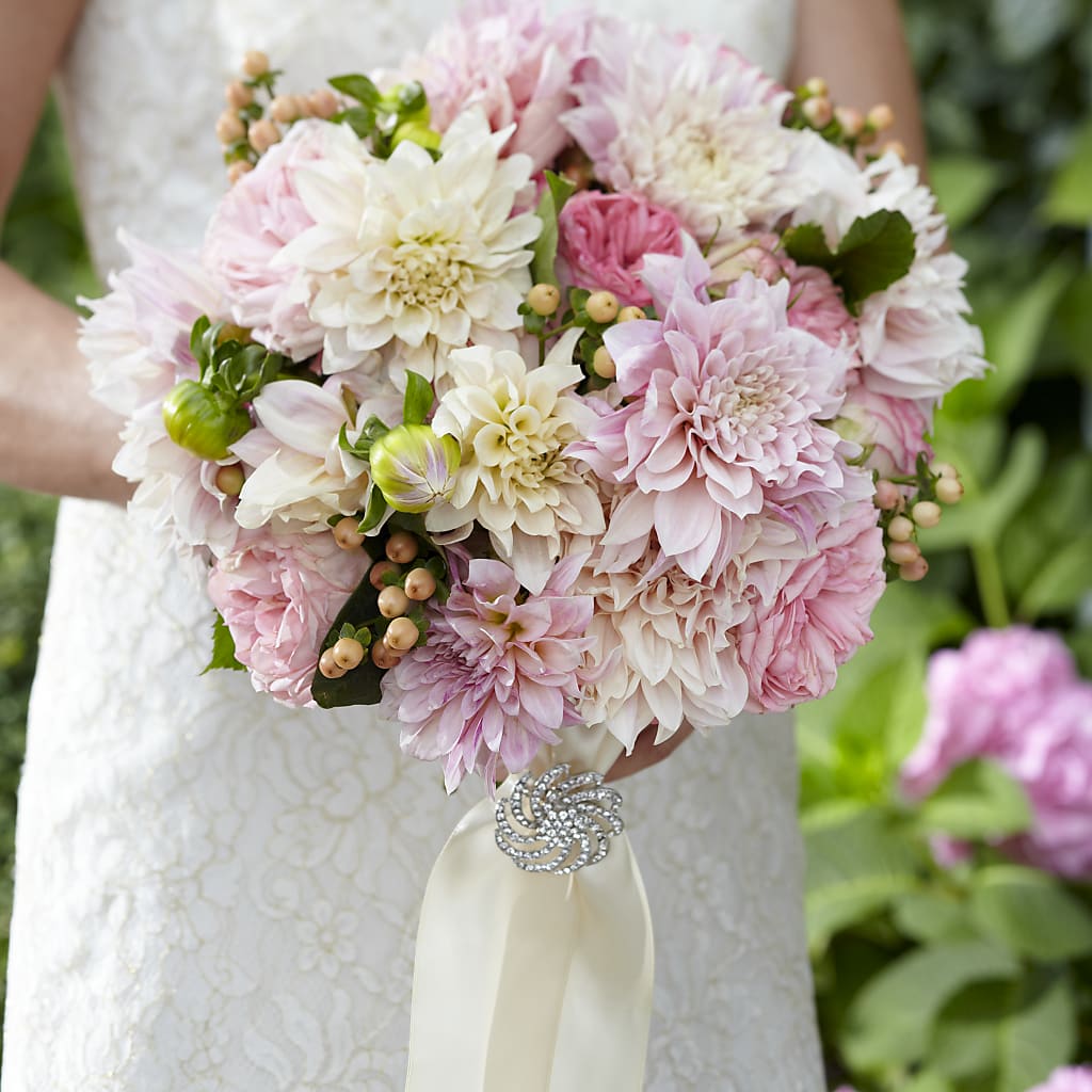 Heart's Promise Bouquet – Unique Flowers And Wedding, Dania Beach FL