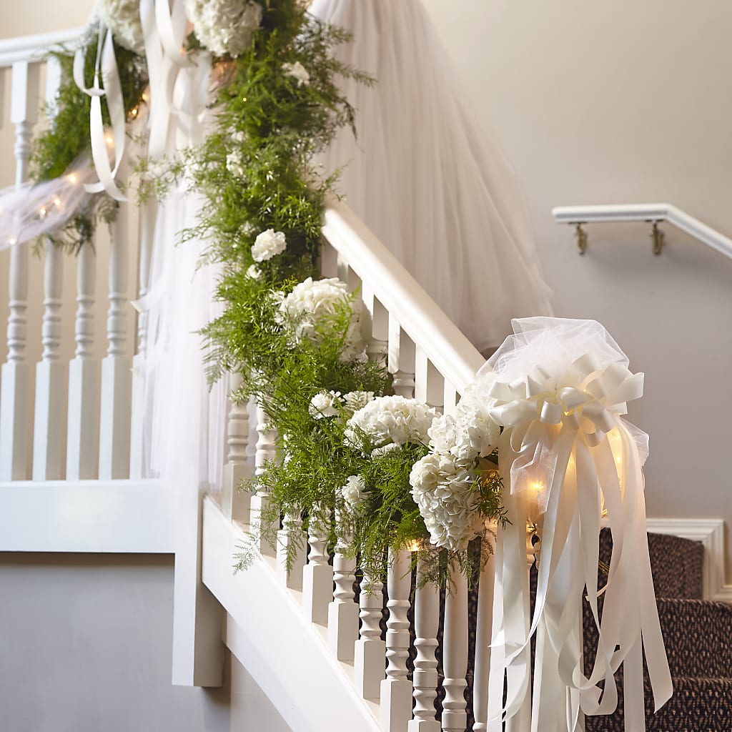 Champagne Dreams Garland – Unique Flowers And Wedding, Dania Beach FL