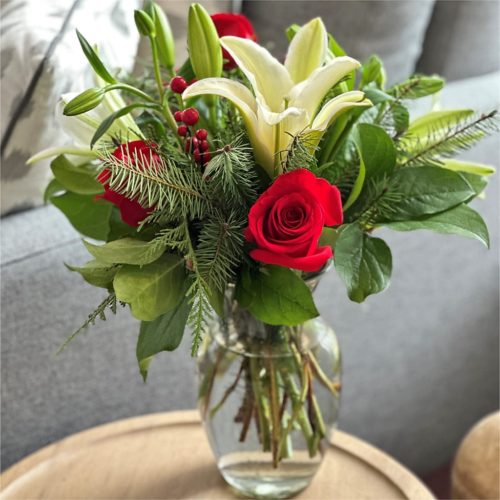 Sparkling Snowflakes Bouquet –  Unique Flowers And Wedding, Dania Beach FL