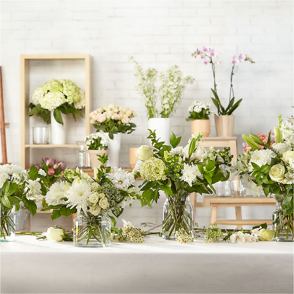Classic Ivory – A Florist Original –  Unique Flowers And Wedding, Dania Beach FL