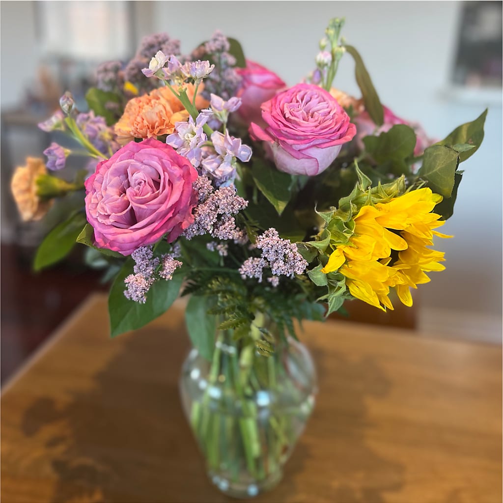 Yellow Brick Road Bouquet –  Unique Flowers And Wedding, Dania Beach FL