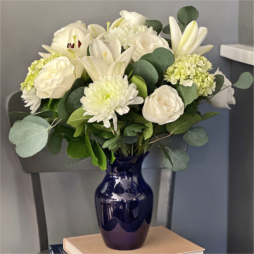 Snowy Dreams Bouquet –  Unique Flowers And Wedding, Dania Beach FL