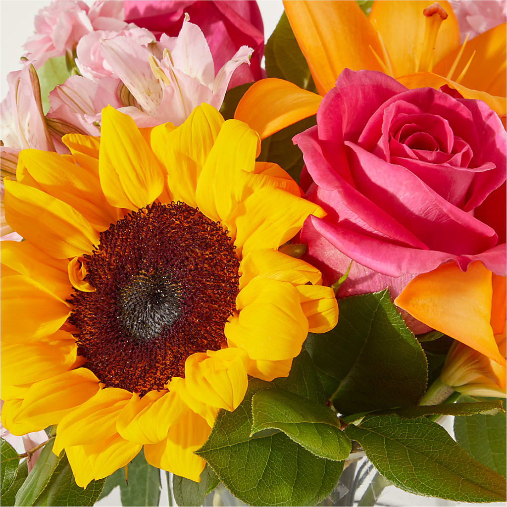 In Full Swing Bouquet –  Unique Flowers And Wedding, Dania Beach FL
