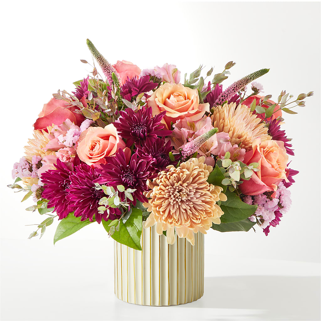 Berry Cobbler Bouquet with Ivory Vase –  Unique Flowers And Wedding, Dania Beach FL