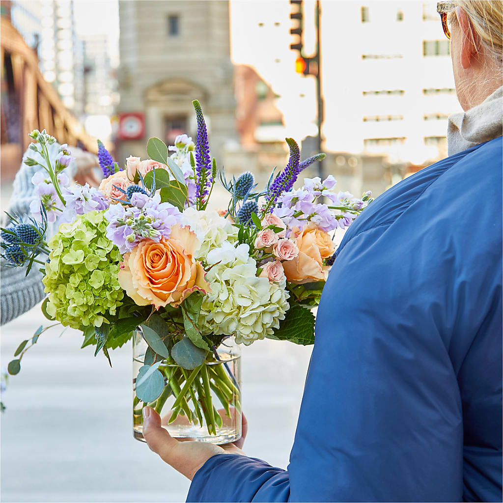 Porch Swing Bouquet –  Unique Flowers And Wedding, Dania Beach FL