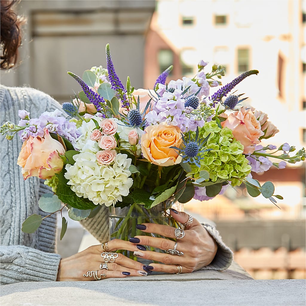 Porch Swing Bouquet –  Unique Flowers And Wedding, Dania Beach FL